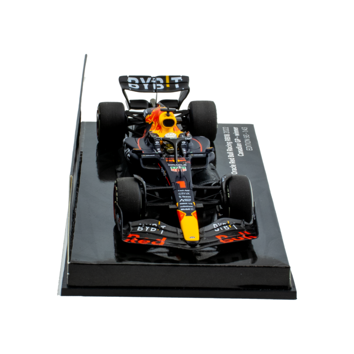 1:43 RB18 GP Canada 2022 - Winner image
