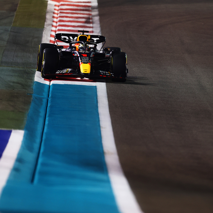 1:43 RB18 GP Abu Dhabi 2022 - Winner image
