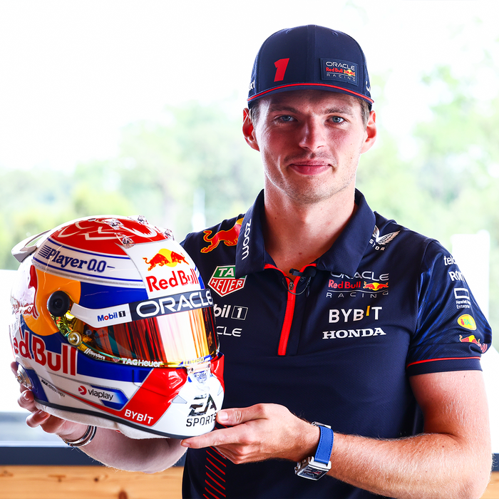 1:4 Retro Helmet 2023 - Max Verstappen image