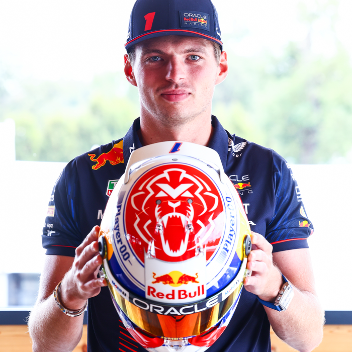 1:4 Retro Helmet 2023 - Max Verstappen image