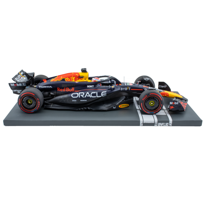 1:18 RB20 GP Bahrain 2024 - Winner image