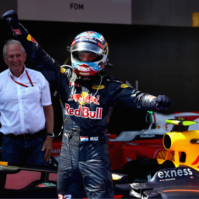 1:4 Helmet Spain 2016 - 1st win - Max Verstappen image