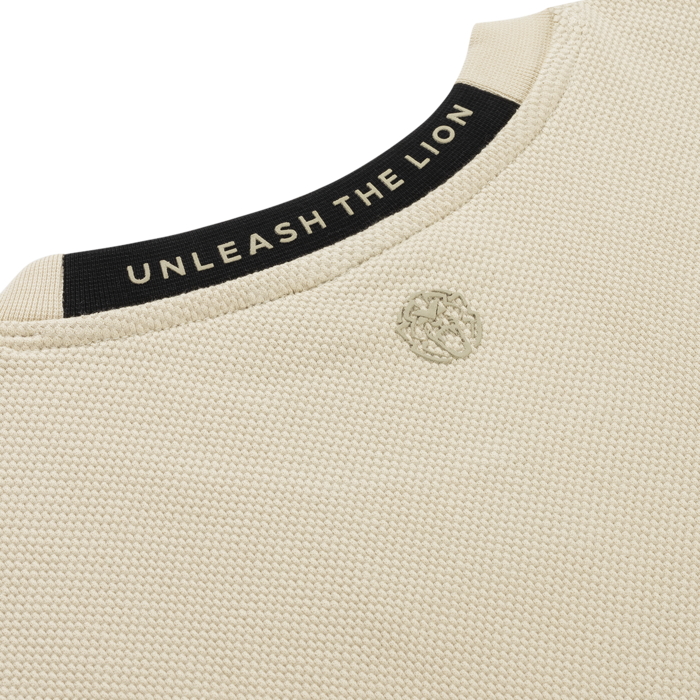 T-shirt - Creme - Unleash The Lion image