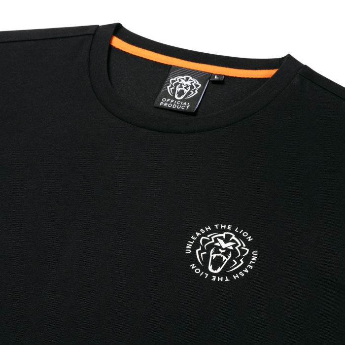 T-Shirt - Black - Unleash The Lion image