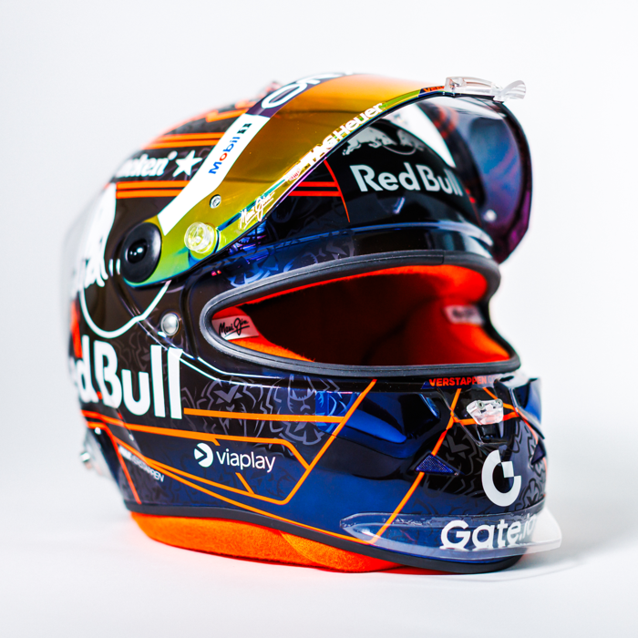 1:4 - Orange Lion Helmet 2025 - Max Verstappen image